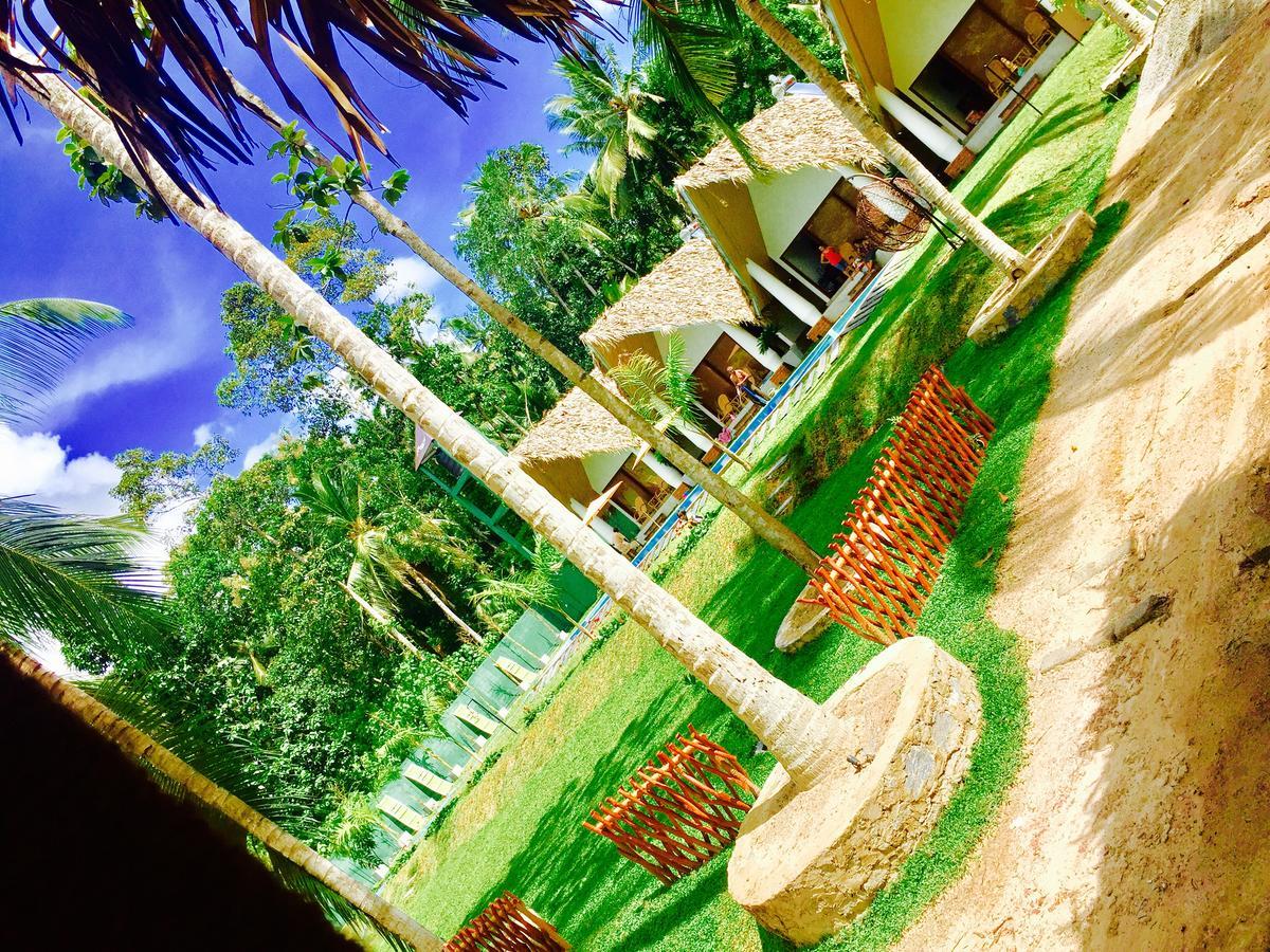 Airport Resort Katunayaka Buitenkant foto