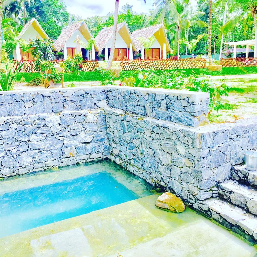 Airport Resort Katunayaka Buitenkant foto